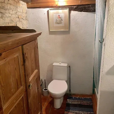 The Cowshed Apartment *