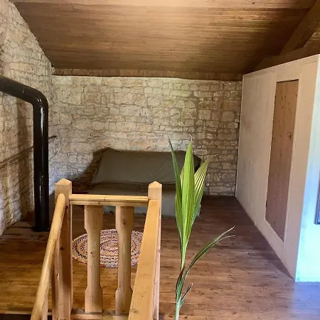 The Cowshed Apartment *